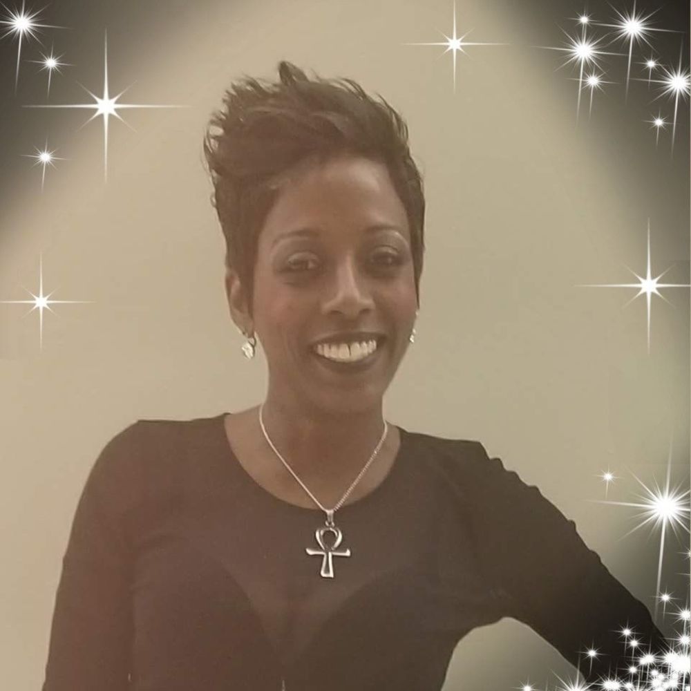 Meet your Posher, Catina